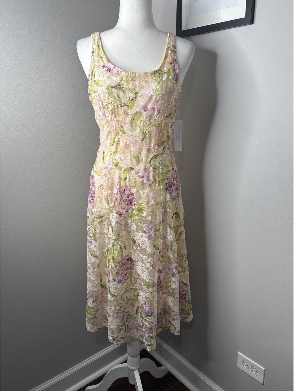 Signature by Robbie Bee Floral Sleeveless Midi Dress Size M